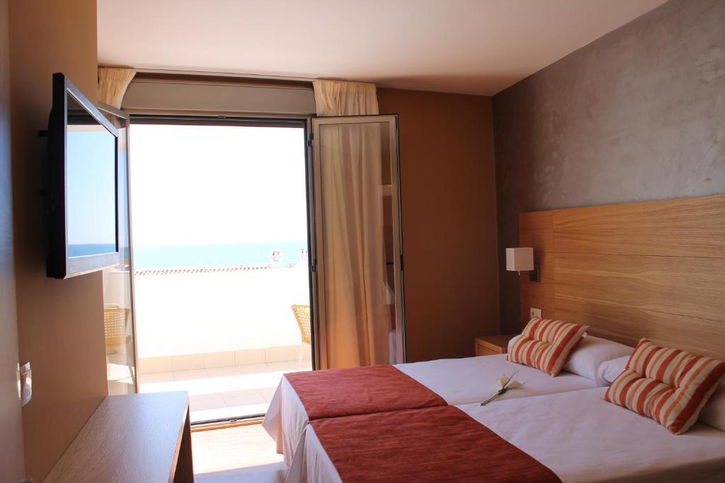 Hotel Carmen 라칼라데미야스 객실 사진